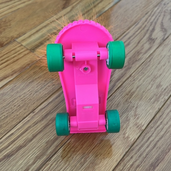 Vintage 1990s Orange Haired Singing Troll Doll on Skateboard - Picture 9 of 12